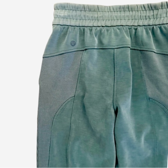 Lululemon Brushed Softstreme Ribbed High-Rise Jogger Pant, Green Jasper, Size 0 - Picture 8 of 13